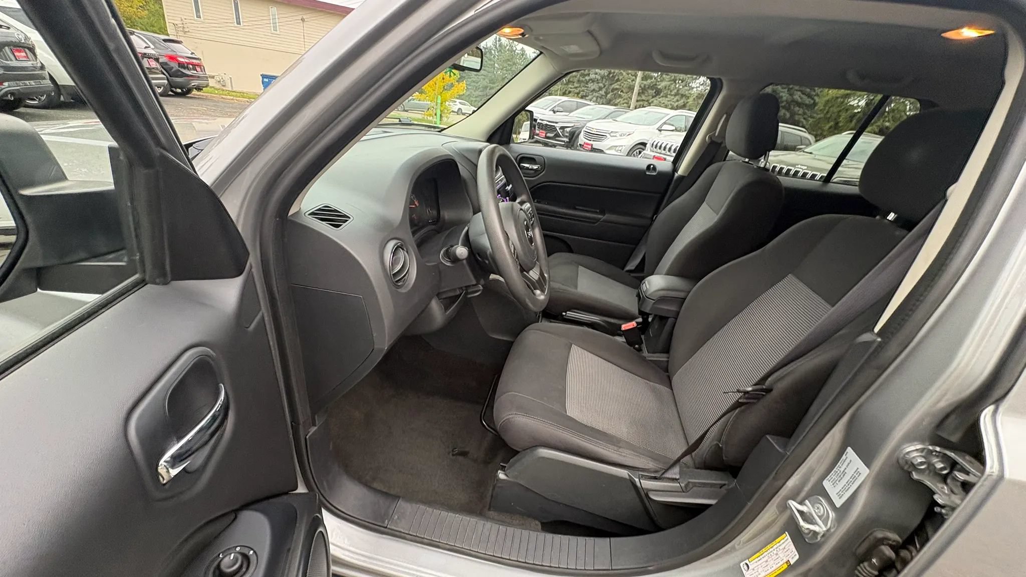 Used 2015 Jeep Patriot Sport w/ Power Value Group AWD/4WD image 15