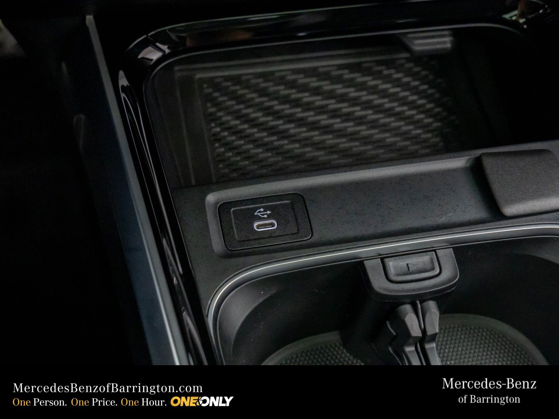 New 2026 Mercedes-Benz GLB 35 AMG 4MATIC image 25