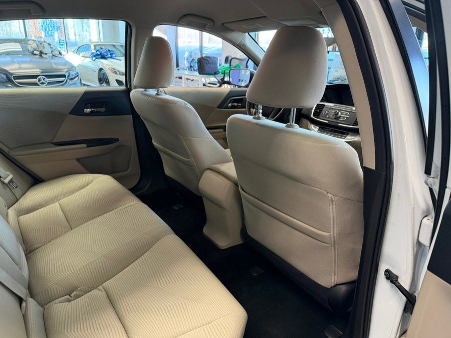 Used 2015 Honda Accord LX image 26