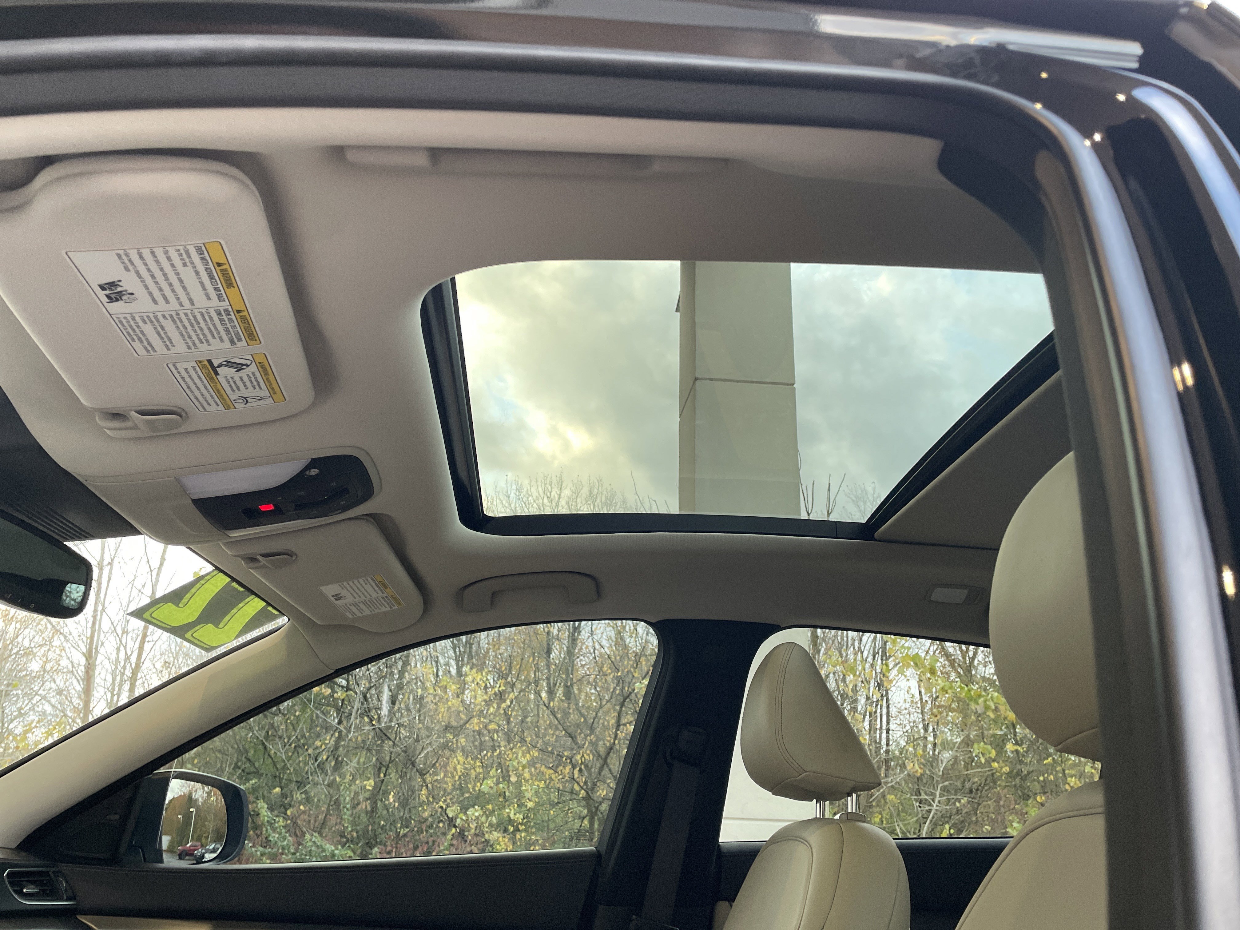 Used 2022 INFINITI QX50 Luxe image 17