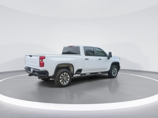 Used 2023 Chevrolet Silverado 2500 Custom w/ Custom Value Package AWD/4WD image 8