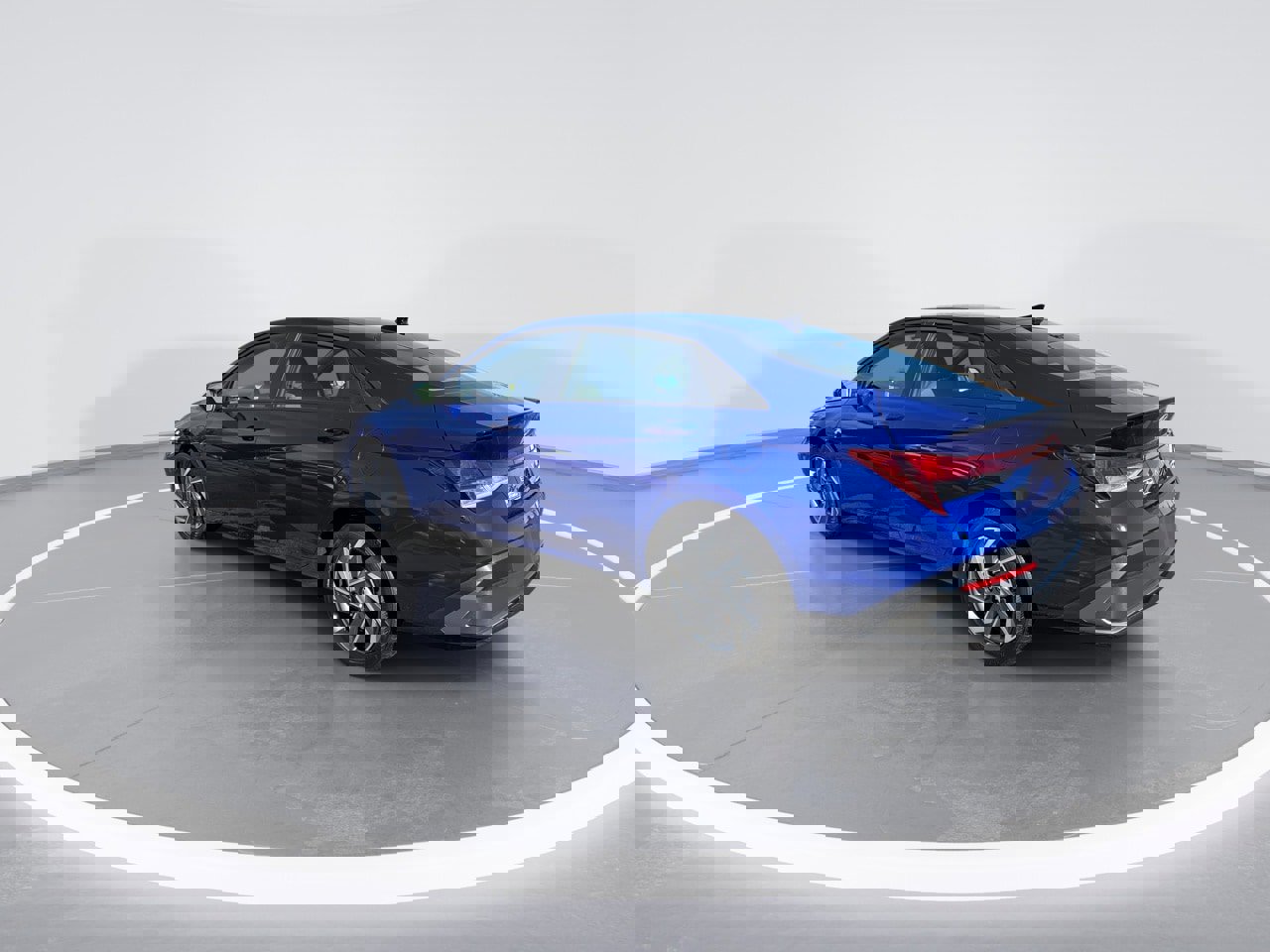 Certified 2025 Hyundai Elantra Sport image 6