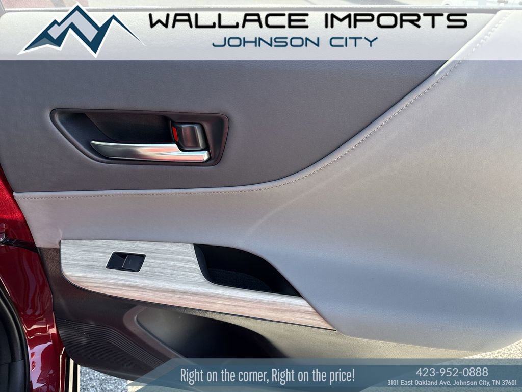 Used 2024 Toyota Venza Limited AWD/4WD image 46