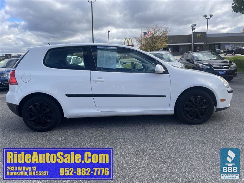 Used 2009 Volkswagen Rabbit S w/ Cold Weather Pkg FWD image 4