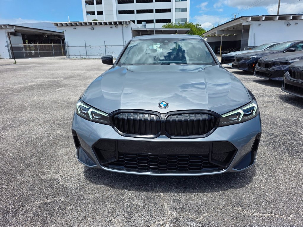 New 2026 BMW 330i Sedan w/ M Sport Package RWD image 2