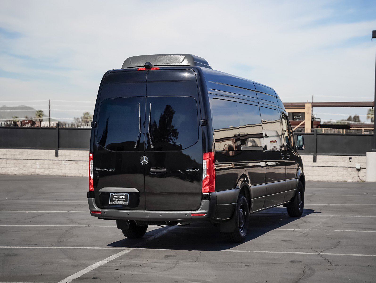 Used 2024 Mercedes-Benz Sprinter 2500 image 6