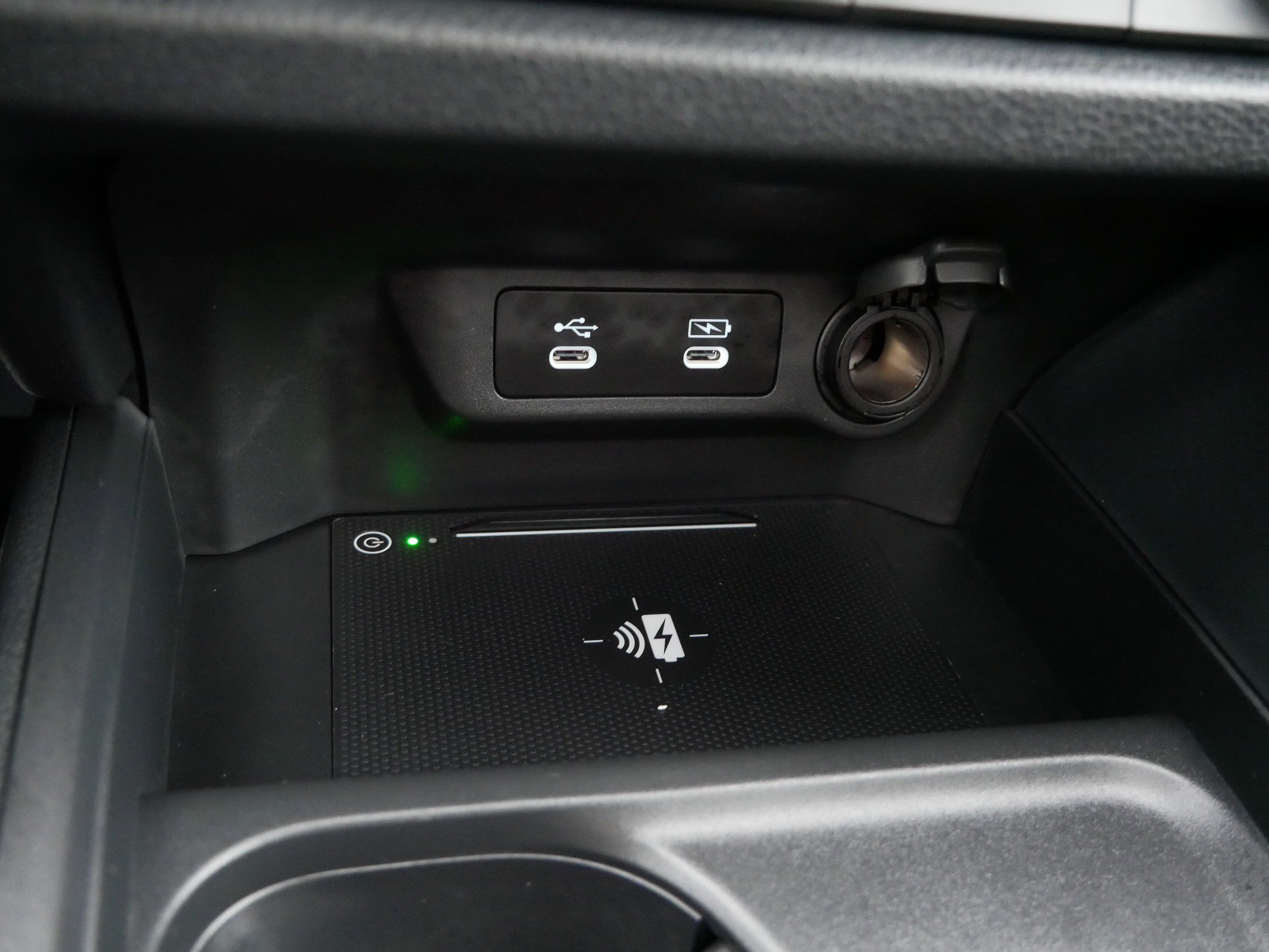 Certified 2025 Acura ADX A-Spec image 32