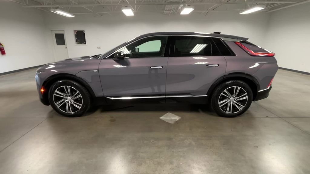 New 2026 Cadillac Lyriq Premium Luxury image 45