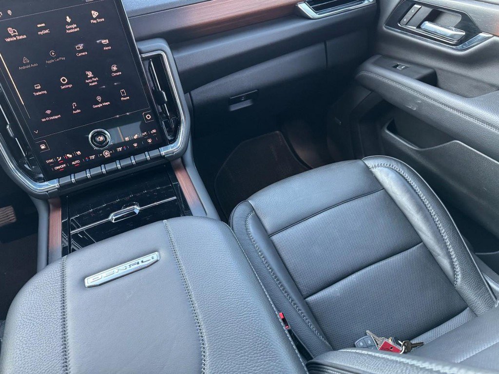 Used 2025 GMC Yukon Denali image 18