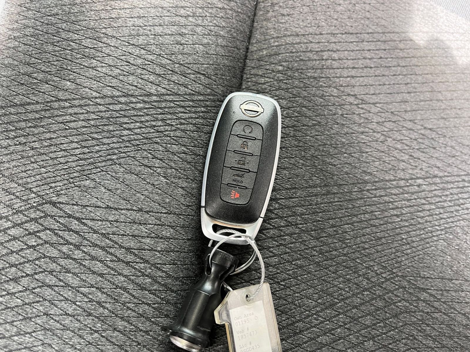 Used 2025 Nissan Rogue SV FWD image 21