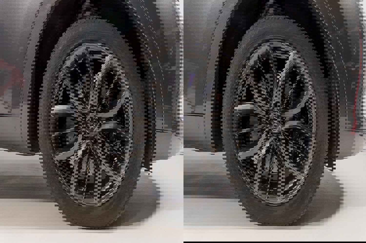 Used 2024 Maserati Levante GT Ultima image 10