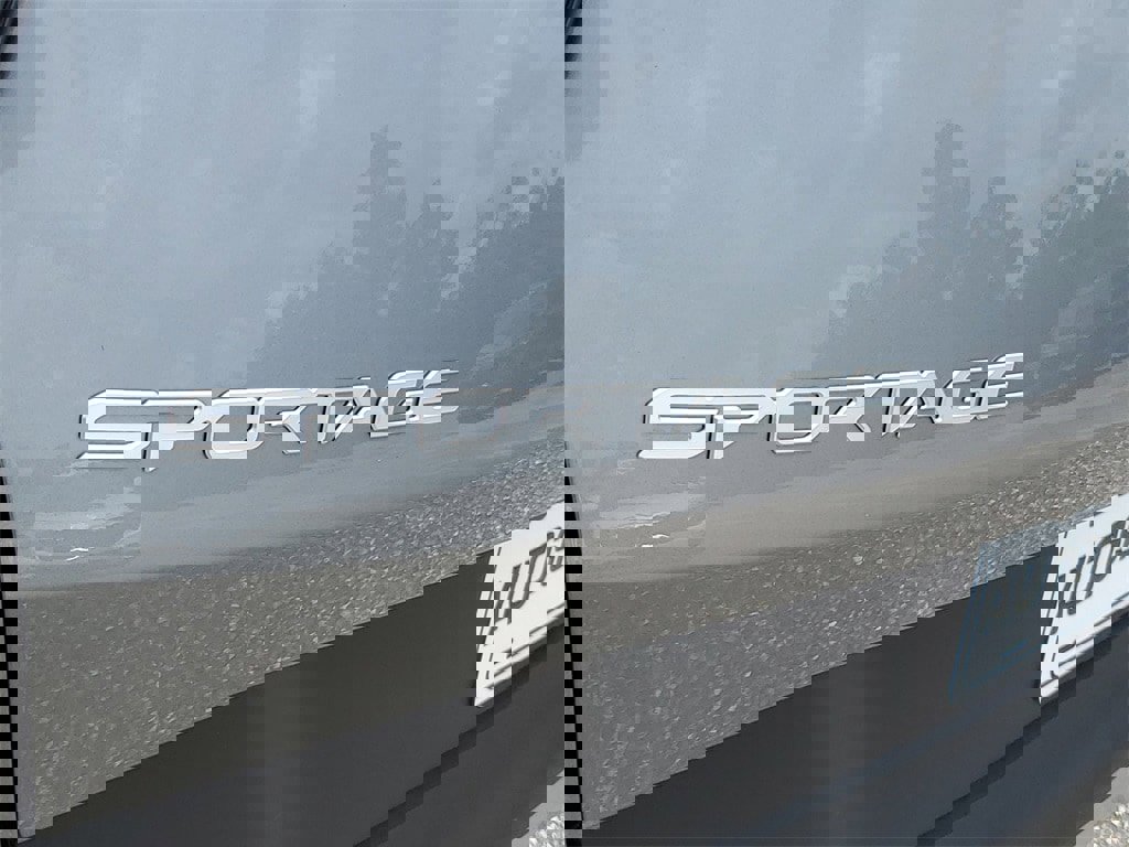 New 2025 Kia Sportage LX image 26