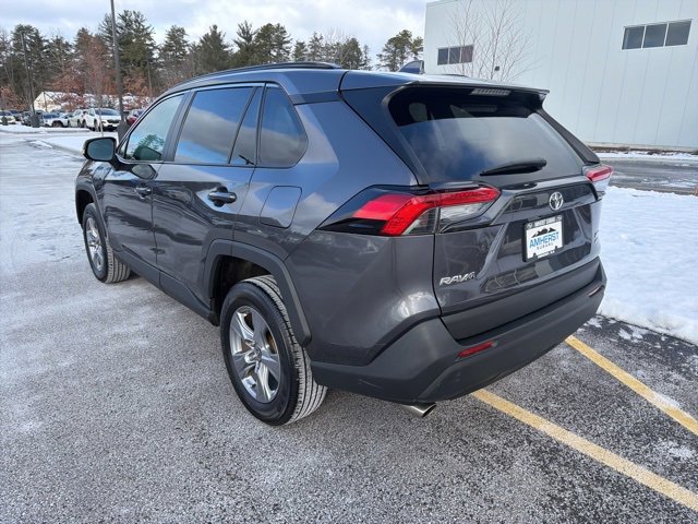 Used 2022 Toyota RAV4 XLE image 7