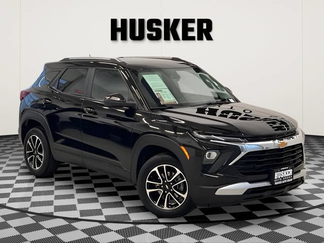 Certified 2025 Chevrolet TrailBlazer LT AWD/4WD image 1