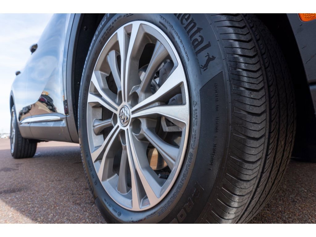 Used 2023 Buick Envision Preferred image 9