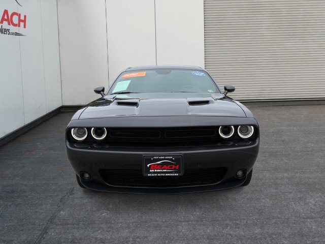 Used 2023 Dodge Challenger SXT w/ Blacktop Package image 5