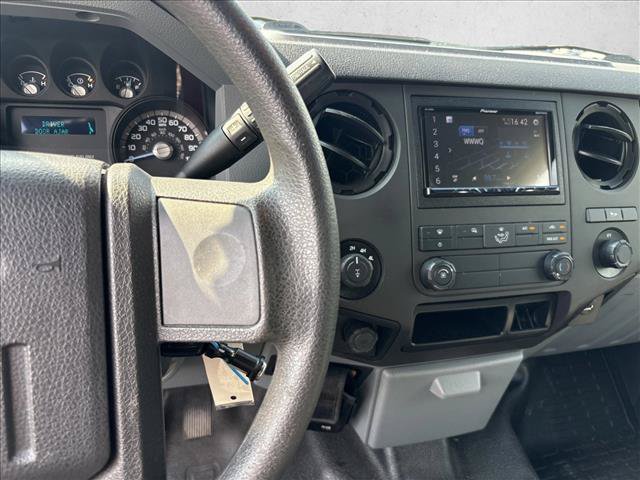 Used 2016 Ford F250 XL w/ Power Equipment Group AWD/4WD image 19
