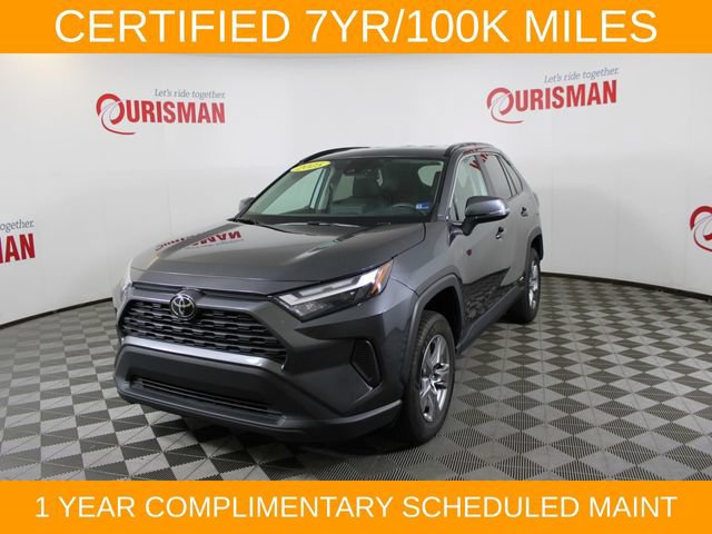 Used 2025 Toyota RAV4 XLE AWD/4WD image 2
