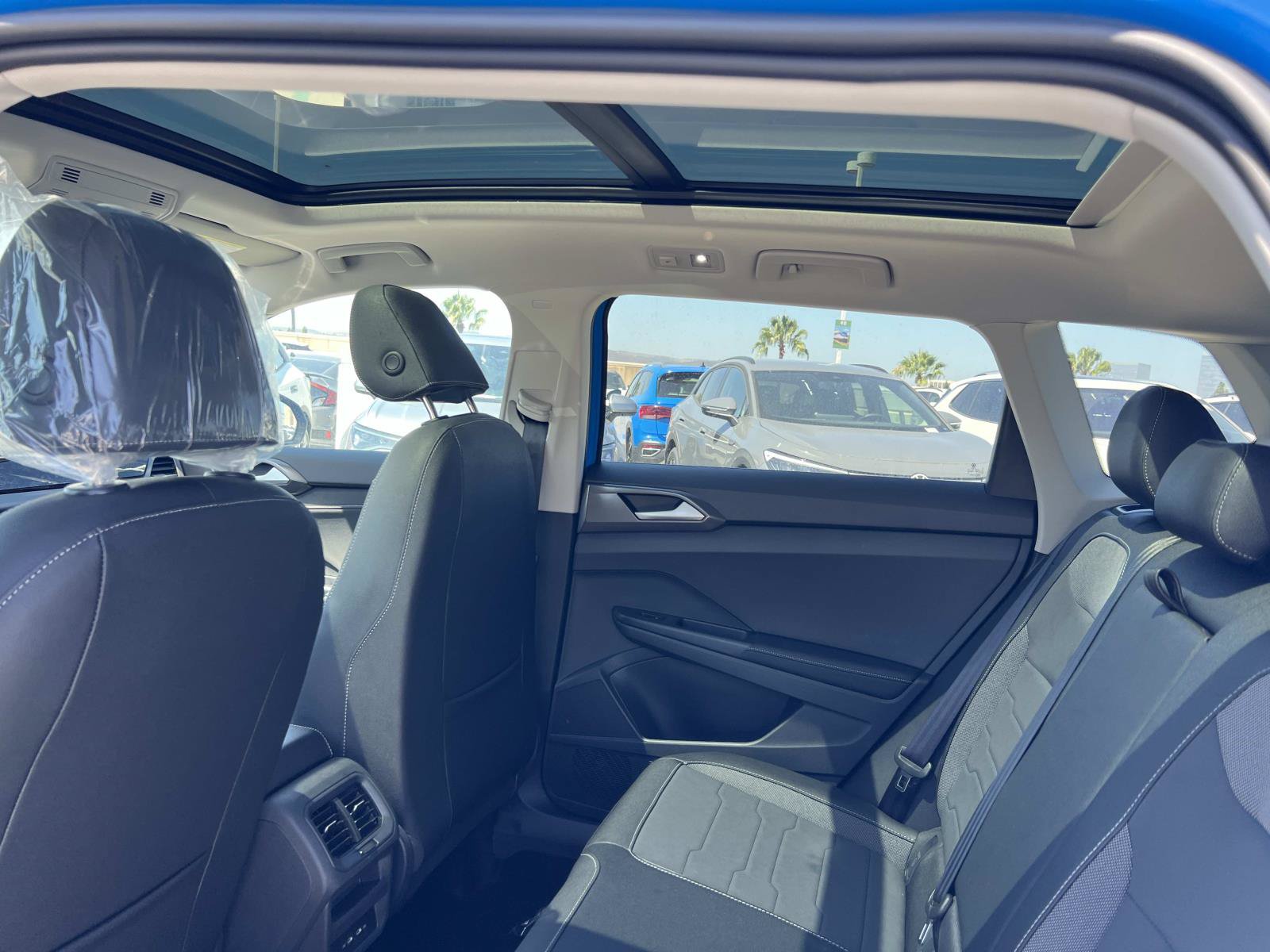 New 2026 Volkswagen Taos SE FWD image 22