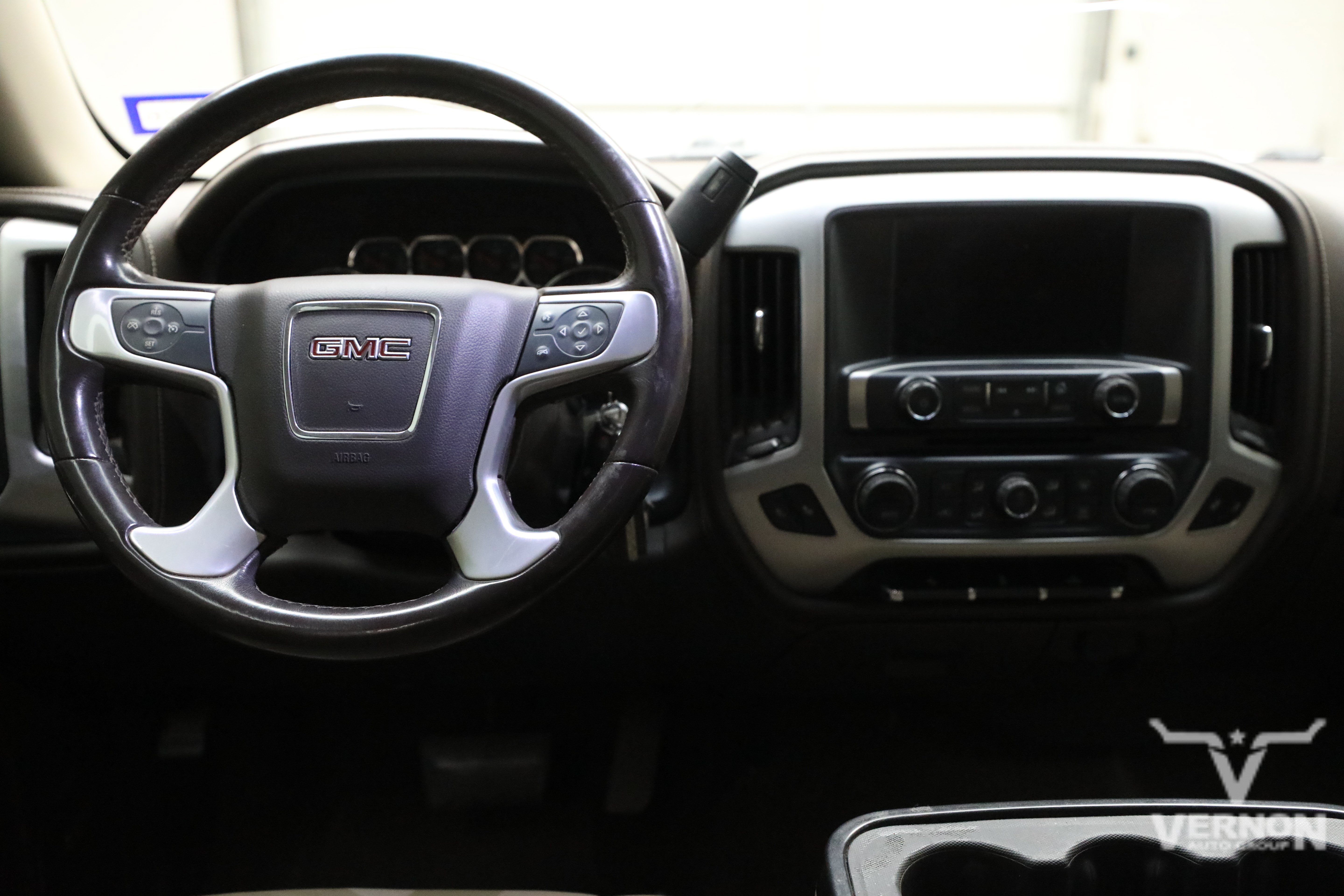 Used 2017 GMC Sierra 1500 SLT w/ SLT Premium Package AWD/4WD image 8