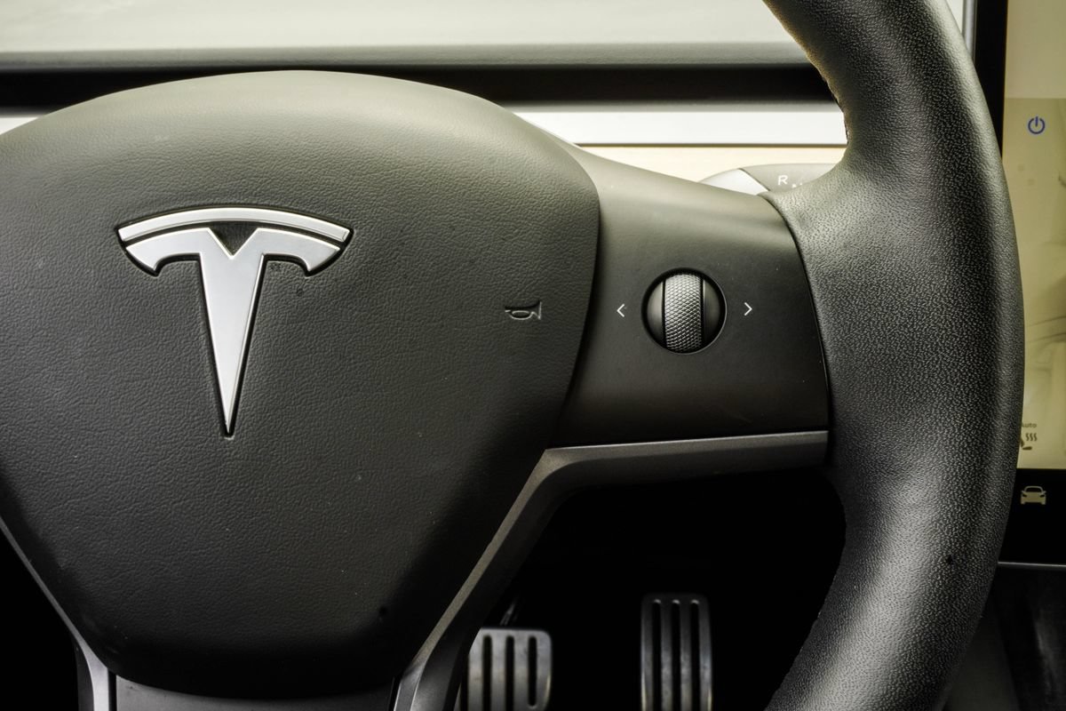 Used 2023 Tesla Model 3 Performance AWD/4WD image 27
