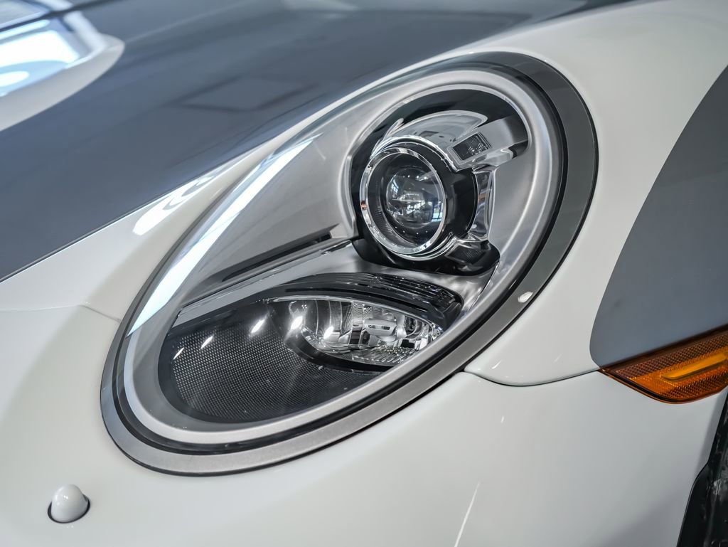 Certified 2019 Porsche 911 Speedster image 30