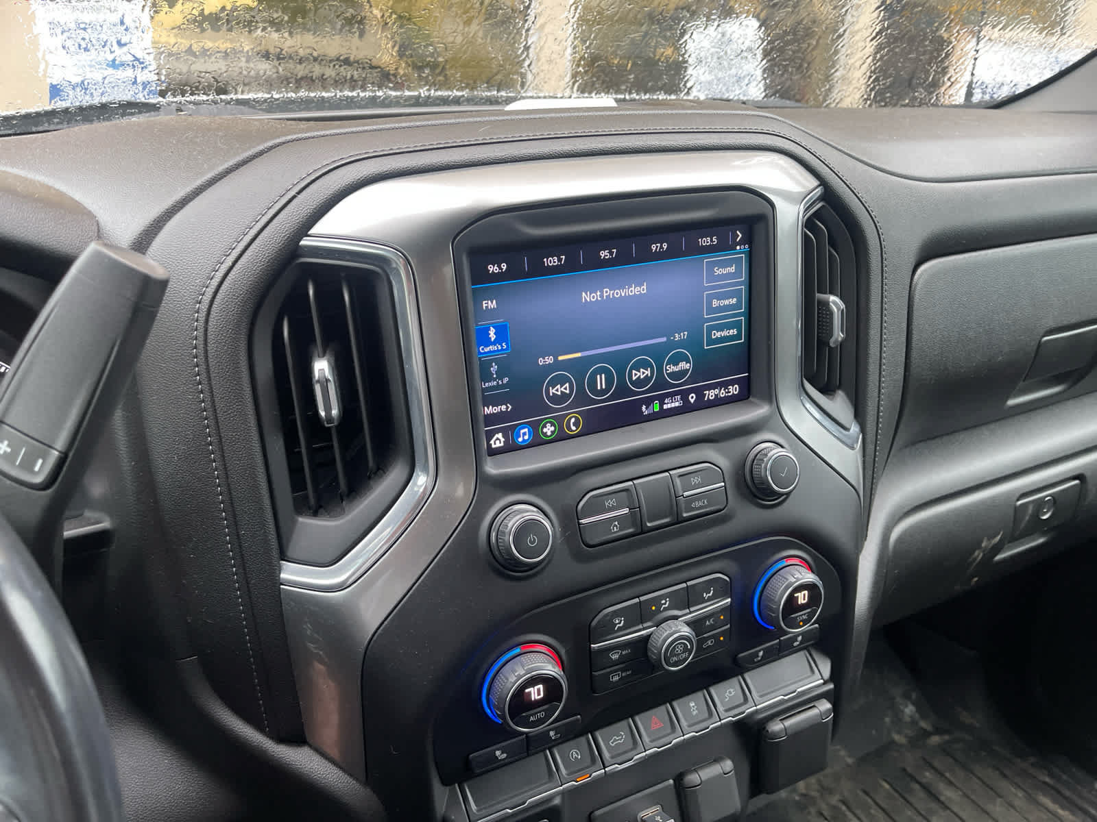 Used 2020 Chevrolet Silverado 1500 LT w/ Fleet Comfort Package AWD/4WD image 10