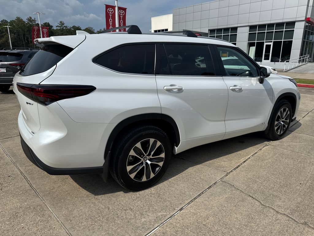 Used 2026 Toyota Highlander XLE AWD/4WD image 7