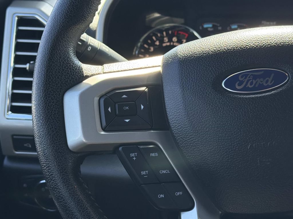 Used 2016 Ford F150 Lariat w/ Equipment Group 502A Luxury AWD/4WD image 11