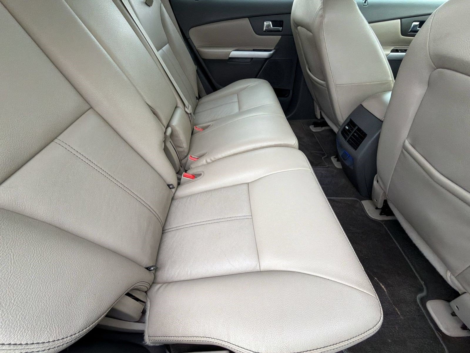 Used 2014 Ford Edge Limited w/ Equipment Group 301A FWD image 33