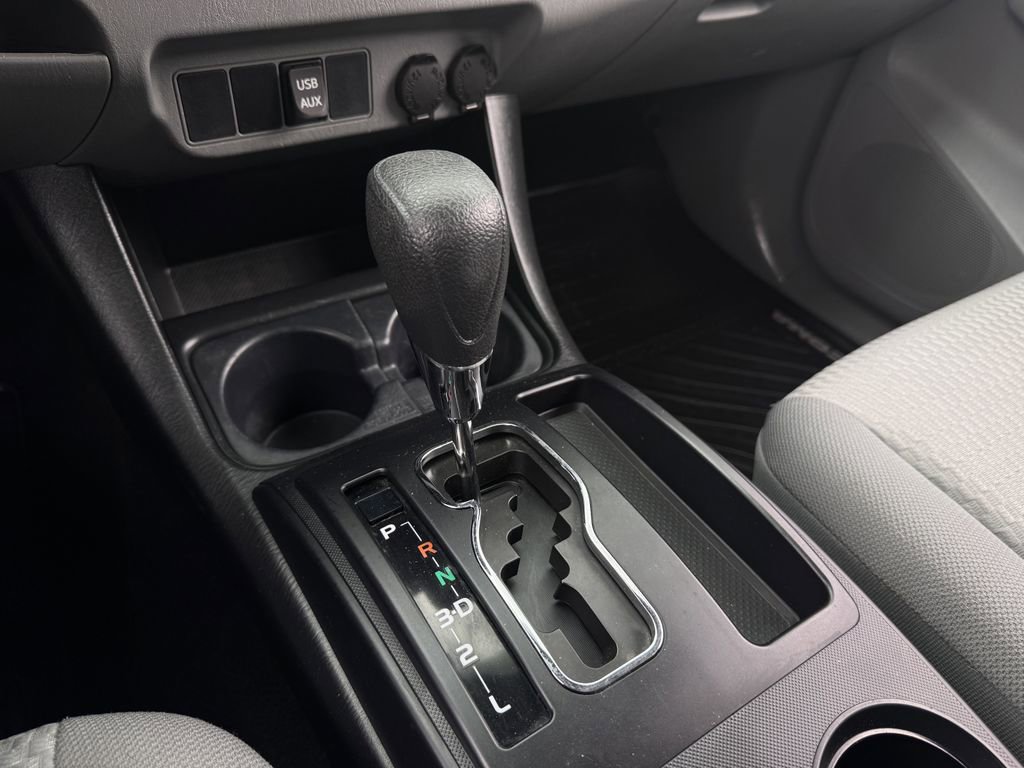 Used 2014 Toyota Tacoma PreRunner w/ Convenience Package RWD image 19