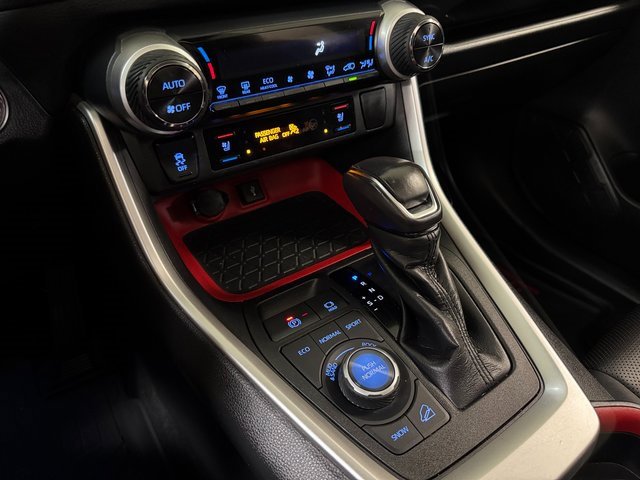 Used 2020 Toyota RAV4 TRD Off-Road image 17