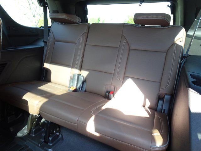 Used 2023 Chevrolet Tahoe High Country AWD/4WD image 20