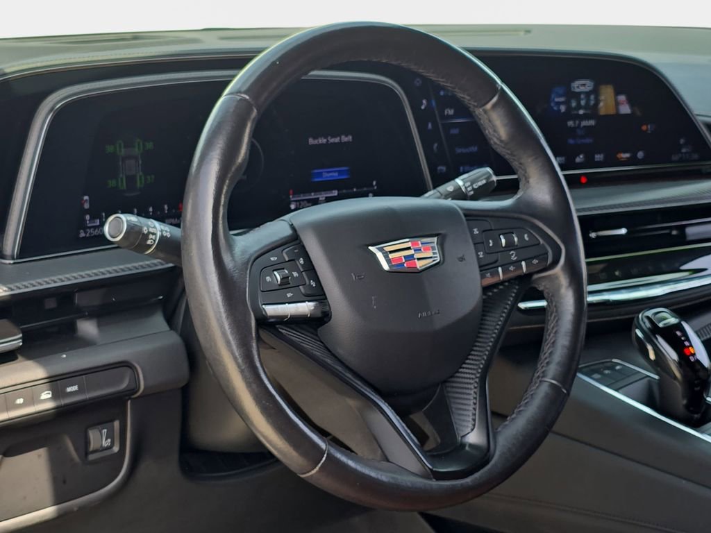 Used 2022 Cadillac Escalade Premium Luxury image 21