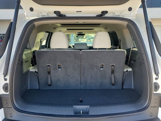 Used 2024 Hyundai Santa Fe Limited image 11