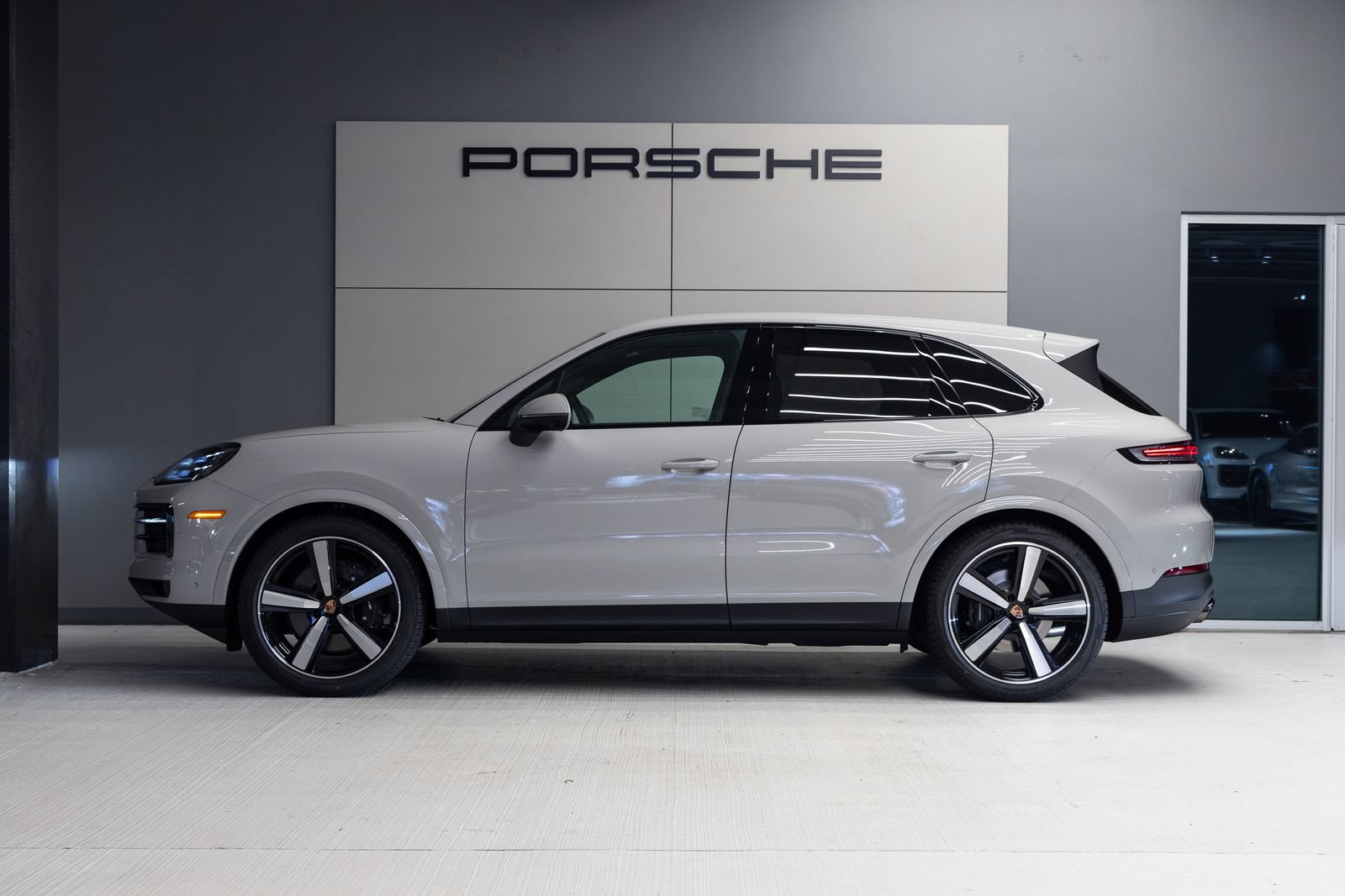 New 2026 Porsche Cayenne AWD/4WD image 2