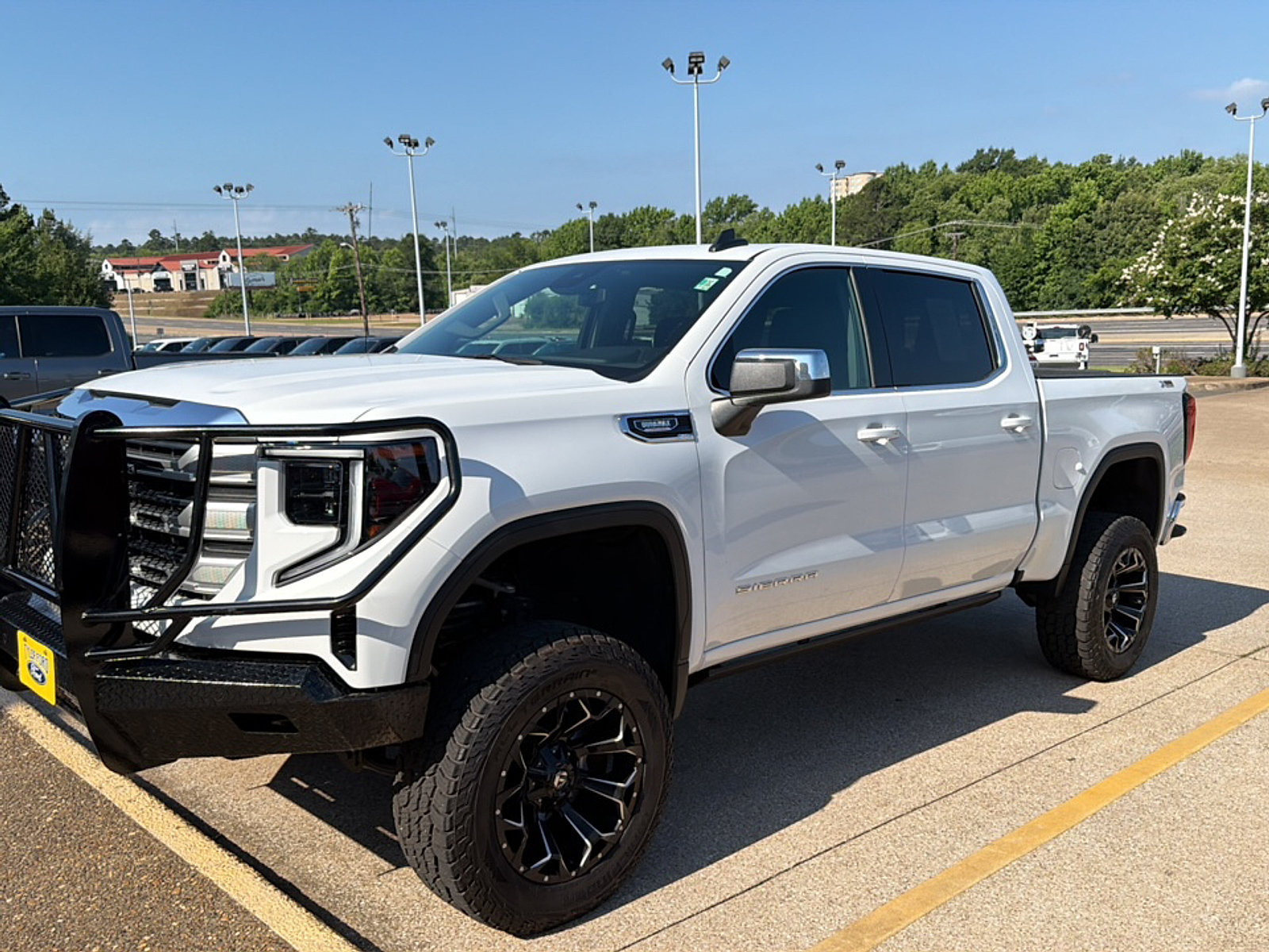 Used 2024 GMC Sierra 1500 SLE w/ Preferred Package AWD/4WD image 23