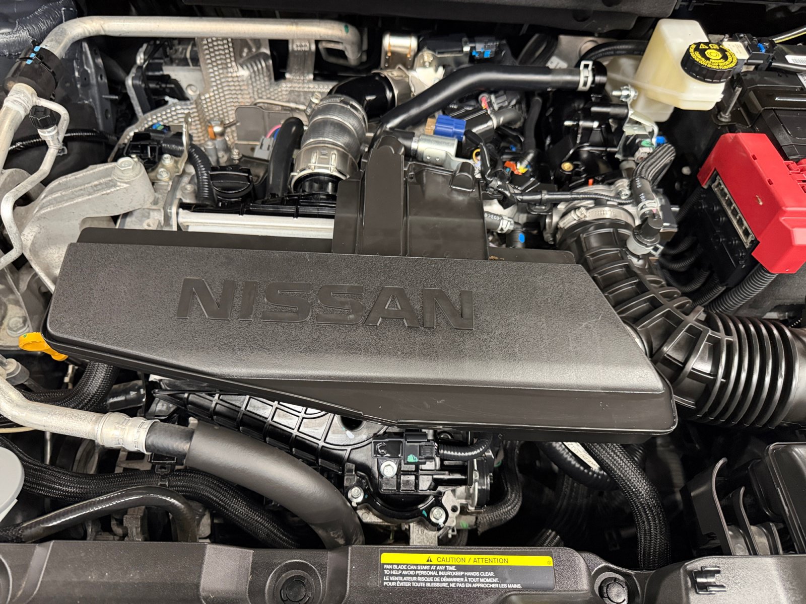 Used 2024 Nissan Rogue S FWD image 28