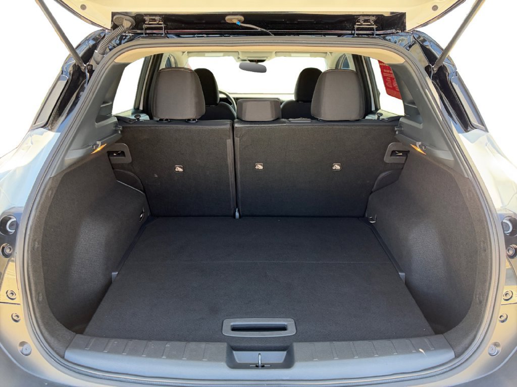 Used 2026 Nissan Kicks SV FWD image 18