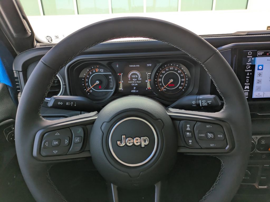 Used 2025 Jeep Gladiator Sport image 26