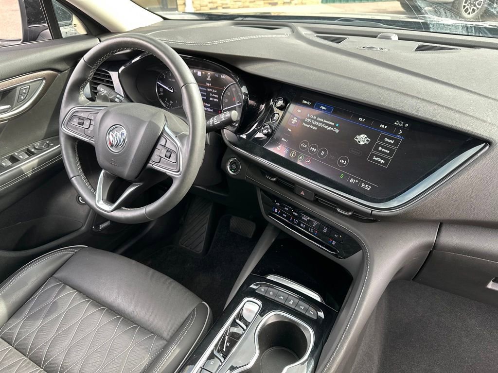 Used 2023 Buick Envision Avenir AWD/4WD image 32