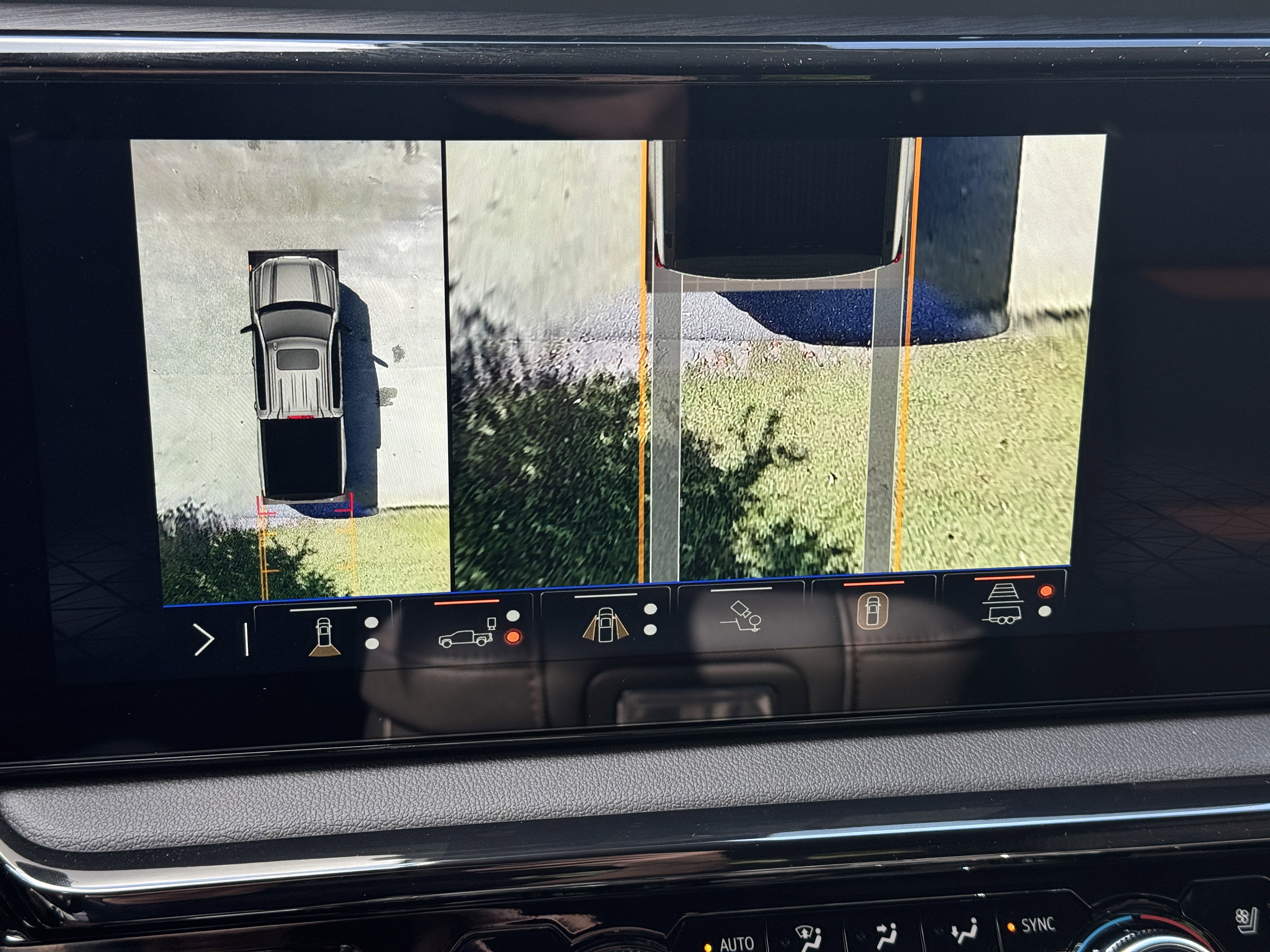 New 2026 GMC Sierra 1500 AT4 w/ Technology Package image 39
