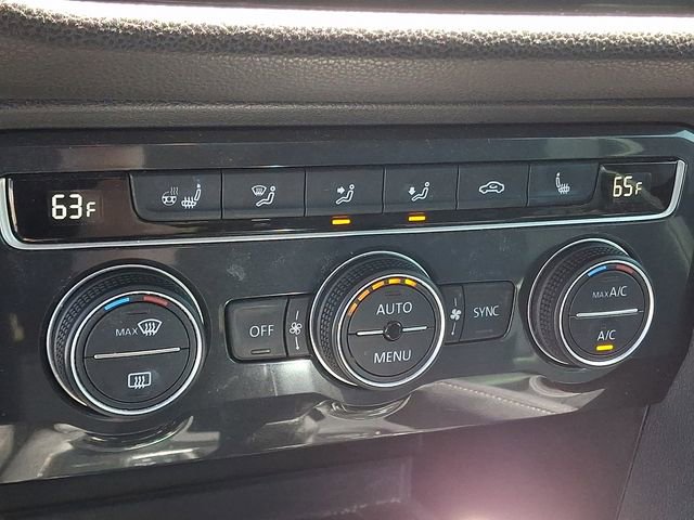 Used 2020 Volkswagen Tiguan SE AWD/4WD image 16