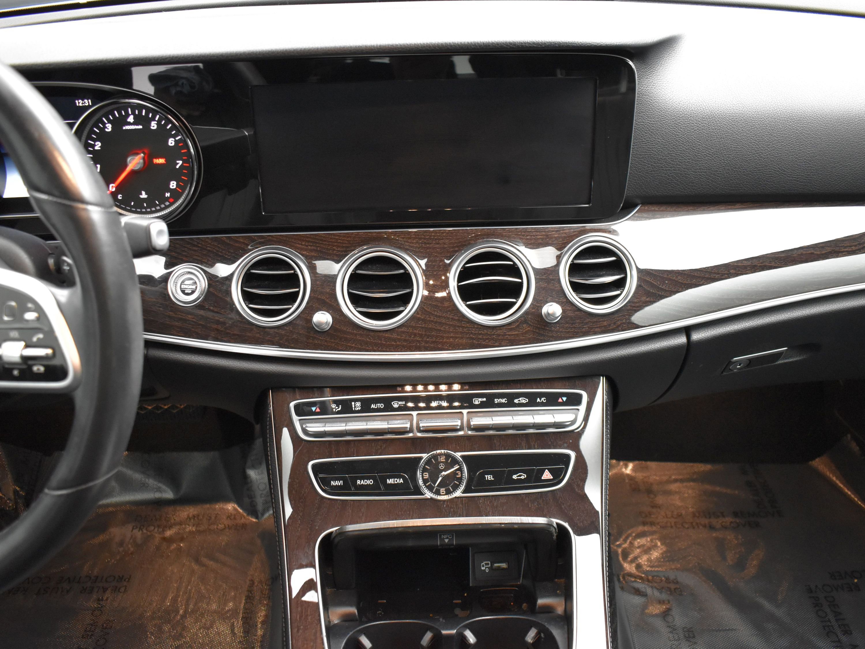 Used 2019 Mercedes-Benz E 450 4MATIC Sedan w/ Driver Assistance Package image 15