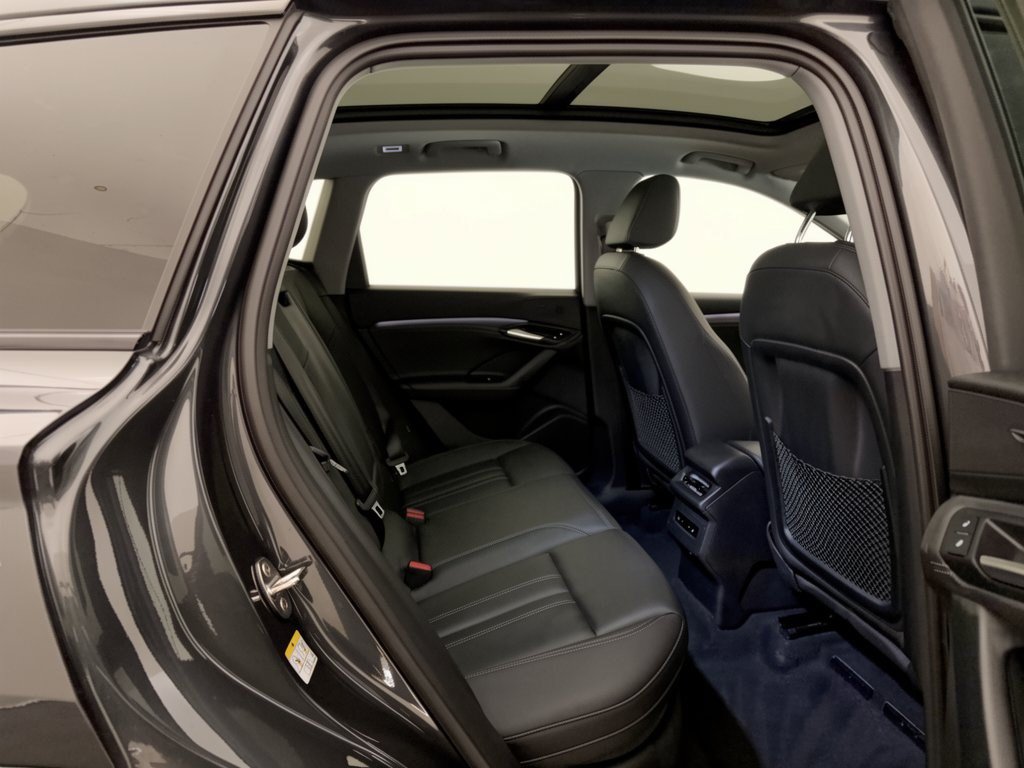 Certified 2025 Audi Q6 e-tron Premium w/ Convenience Package RWD image 29
