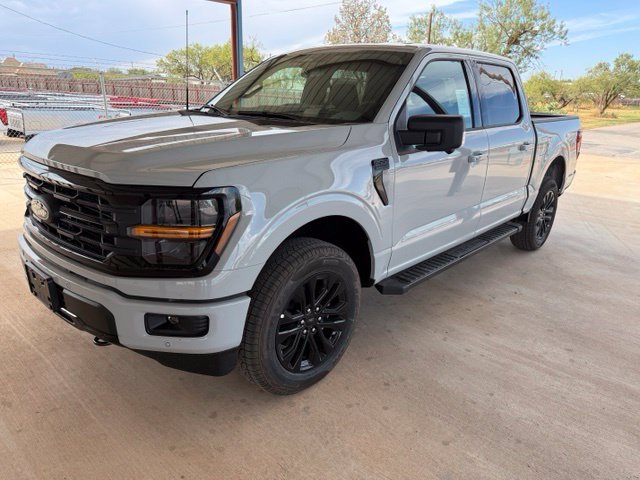 New 2026 Ford F150 XLT w/ Equipment Group 302A MID AWD/4WD image 3
