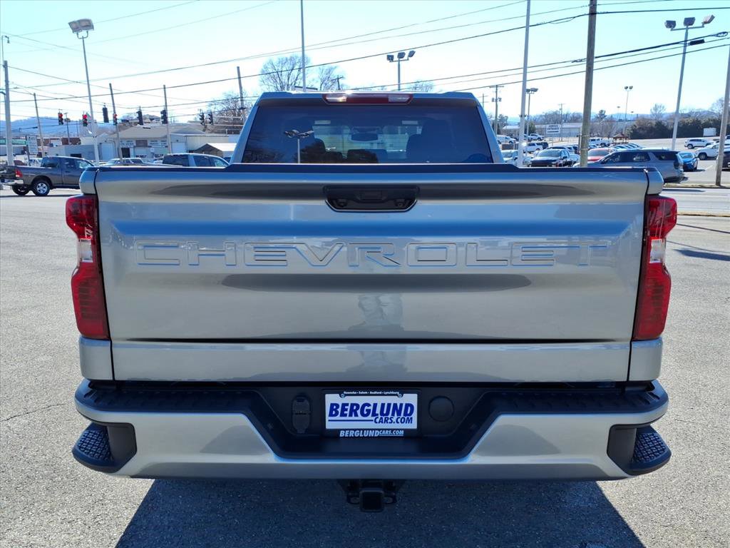 Used 2026 Chevrolet Silverado 1500 Custom image 5