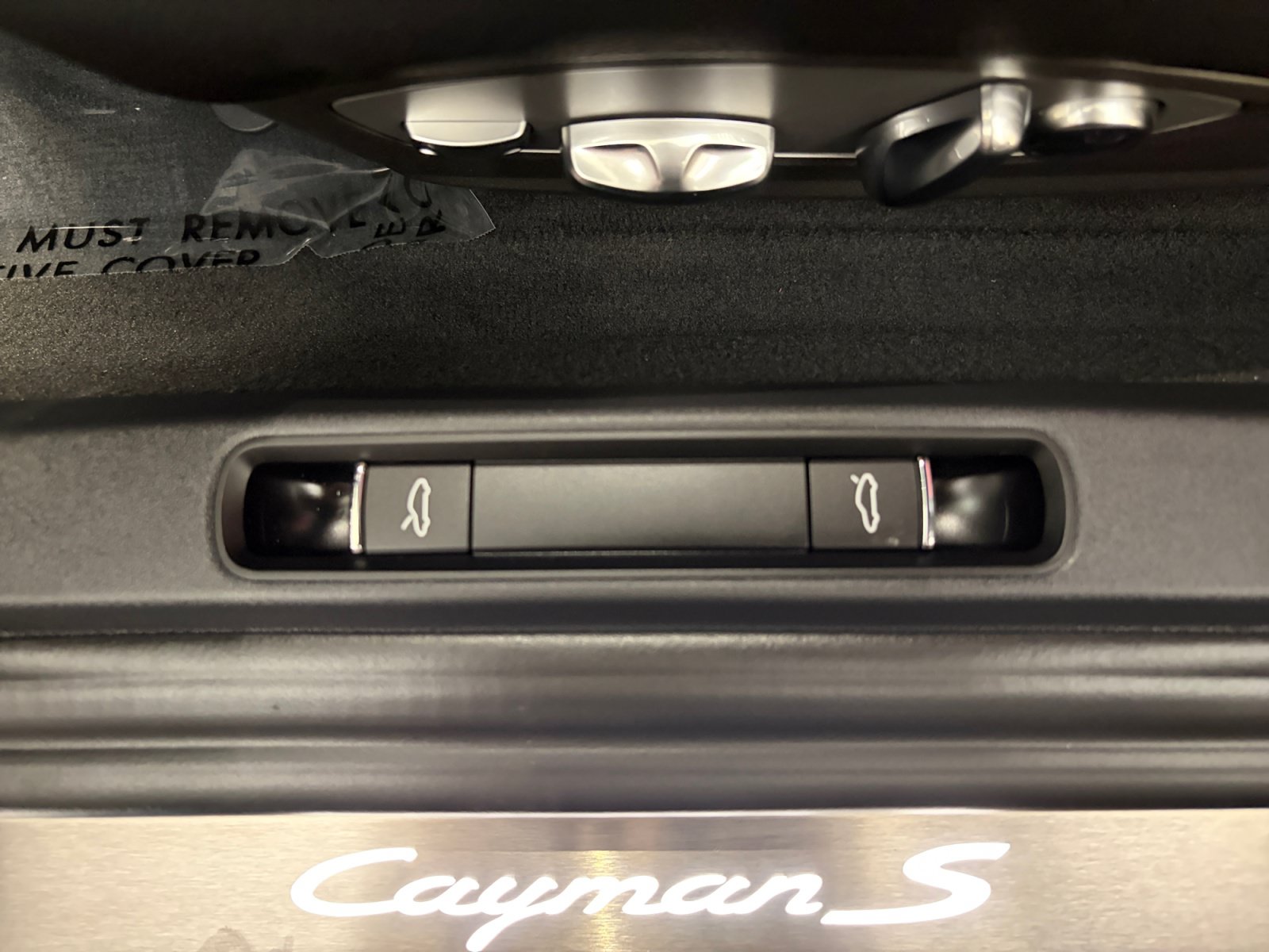 Certified 2024 Porsche 718 Cayman S RWD image 31