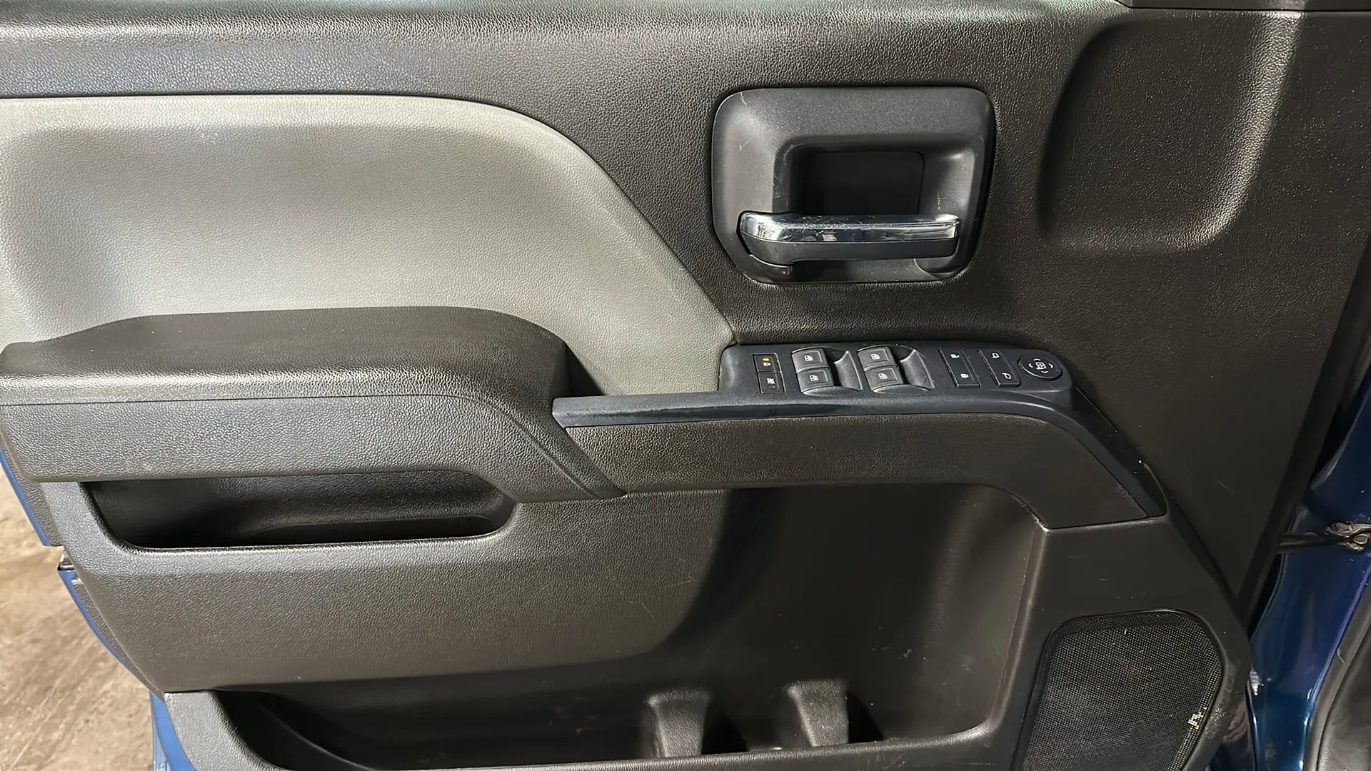 Used 2018 GMC Sierra 1500 W/T w/ Elevation Edition image 10