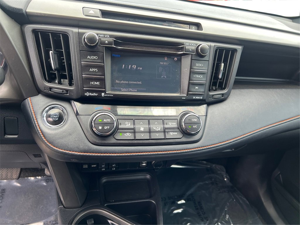 Used 2016 Toyota RAV4 SE image 14